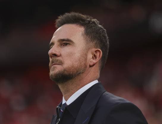 Rangers Head Coach Barry Ferguson during the UEFA Europa League Quarter-Final Second Leg match at Estadio de San Mames, Bilbao. Athletic Bilbao v Rangers, UEFA Europa League, Quarter Final, First Leg, Football, Estadio de San Mams, Bilbao, Spain - 17 Apr 2025 EDITORIAL USE ONLY No use with unauthorised audio, video, data, fixture lists, club league logos or live services. Online in-match use limited to 120 images, no video emulation. No use in betting, games or single club league player publications. Copyright: xNickerson RangersxF Shutterstockx 15256553cm