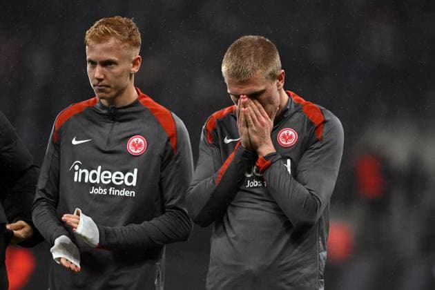 17 04 2025, xpsx, Football UEFA Europa League, Eintracht Frankfurt Tottenham Hotspur v l Hugo Larsson Eintracht Frankfurt Rasmus Kristensen Eintracht Frankfurt Disappointed, sad, frustrated DFL DFB REGULATIONS PROHIBIT ANY USE OF PHOTOGRAPHS as IMAGE SEQUENCES and or QUASI VIDEO Frankfurt am Main