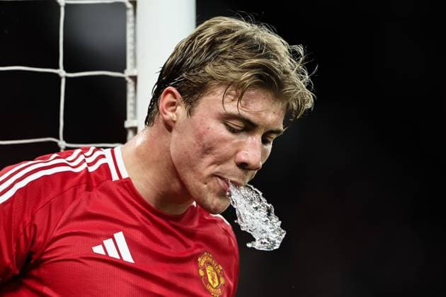 UEFA Europa League Quarter-finals Manchester United, ManU v Lyon Rasmus Hojlund of Manchester United during the UEFA Europa League Quarter-finals match Manchester United vs Lyon at Old Trafford, Manchester, United Kingdom, 17th April 2025 (Photo by Mark Cosgrove News Images) Manchester Old Trafford Greater Manchester United Kingdom Copyright: xMarkxCosgrove NewsxImagesx