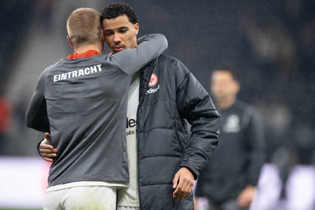 Frankfurt players disappointed, disappointed, disappointment, disappointment Rasmus KRISTENSEN F and Hugo EKITIKE F Football Europa League Eintracht Frankfurt Tottenham Hotspur quarter-final, Round of 8, on 17 04 2025, DEUTSCHE BANK PARK 0 1 Â