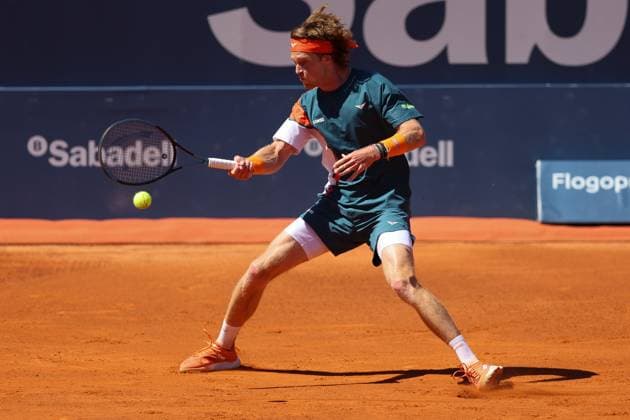 Barcelona open Banc Sabadell 2025, Real Club De Tennis Andrey Rublev return The Ball against Alejandro Davidovich of Spain during the Barcelona Open Banc Sabadell 2025 at Real Club De Tenis Barcelona on April 17, 2025 in Barcelona, Spain. barcelona Real Club De Tenis Barcelona on catalunya spain Copyright: xYoussefxLoulidix