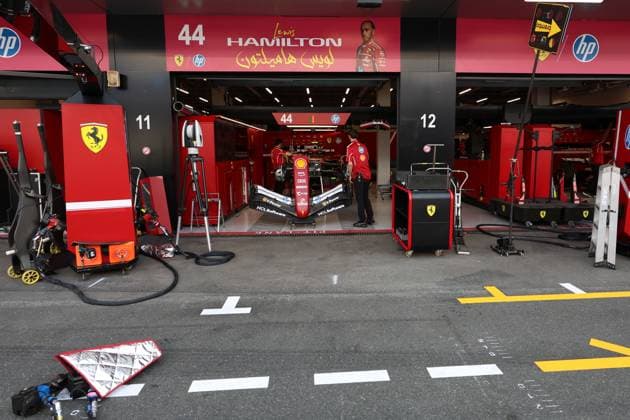 Ferrari pit during the 2025 Formula One STC Saudi Arabian Grand Prix, 5th round of the 2025 Formula 1 World Championship, taking place from April 18 to 20, 2025 at Jeddah Corniche Circuit in Jeddah, Saudi Arabia Photo by Philippe Nanchino Eurasia Sport Images Jeddah Jeddah Corniche Circuit Saudi Arabia Copyright: x x2025xEurasiaxSportxImagesx jp-en-EuSpIm-MPS_PPN_GP_F1_Jeddah_17Apr2025_SA009