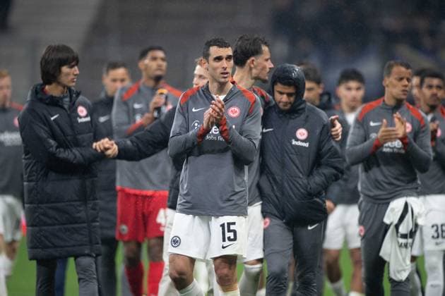 Frankfurt players disappointed, disappointed, disappointment, disappointment Ellyes SKHIRI F Football Europa League Eintracht Frankfurt Tottenham Hotspur Quarterfinal, Round of 8, on 17 04 2025, DEUTSCHE BANK PARK 0 1 Â