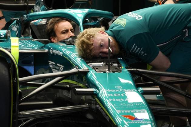 14 Fernando Alonso ESP Aston Martin Aramco F1 Team GBR Aston Martin AMR25 Mercedes during the 2025 Formula One STC Saudi Arabian Grand Prix, 5th round of the 2025 Formula 1 World Championship, taking place from April 18 to 20, 2025 at Jeddah Corniche Circuit in Jeddah, Saudi Arabia Photo by Philippe Nanchino Eurasia Sport Images Jeddah Jeddah Corniche Circuit Saudi Arabia Copyright: x x2025xEurasiaxSportxImagesx jp-en-EuSpIm-MPS_PPN_GP_F1_Jeddah_17Apr2025_SA068