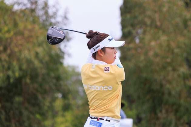 April 17, 2025, Tarzana, California, USA: Miyu Yamashita tees off to start her first round of the JM Eagle LA Championship presented by Plastpro on Thursday, April 17, 2025, at El Caballero Country Club in Tarzana, California. JAVIER ROJAS PI Tarzana USA - ZUMAp124 20250417_zaa_p124_017 Copyright: xJavierxRojasx