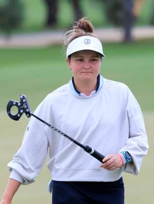 April 17, 2025, Tarzana, California, USA: Fatima Fernandez Cano during first round of the JM Eagle LA Championship presented by Plastpro Thursday April 17, 2025 at El Caballero Country Club in Tarzana, California. JAVIER ROJAS PI Tarzana USA - ZUMAp124 20250417_zaa_p124_057 Copyright: xJavierxRojasx