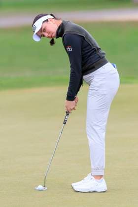 April 17, 2025, Tarzana, California, USA: Georgia Hall putts during first round of the JM Eagle LA Championship presented by Plastpro Thursday April 17, 2025 at El Caballero Country Club in Tarzana, California. JAVIER ROJAS PI Tarzana USA - ZUMAp124 20250417_zaa_p124_078 Copyright: xJavierxRojasx