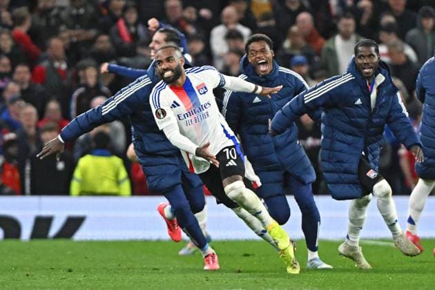 Match Europa League Manchester United, ManU - OL PHOTOPQR LE PROGRES Stéphane GUIOCHON - Manchester 17 04 2025 - Match Europa League Manchester United - OL -En Angleterre à Manchester 1 4 de finale retour de l Europa League saison 2024-2025 Manchester United - OL ici joie de Alexandre Lacazette apres le 4eme but de l OL Manchester France  Copyright: xPHOTOPQR LExPROGRES MAXPPPxStéphanexGUIOCHONx 20250418LPL9727 20250418LPL9727