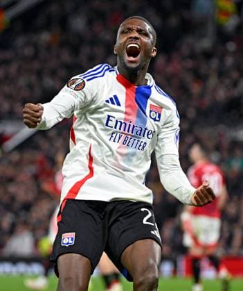 Match Europa League Manchester United, ManU - OL PHOTOPQR LE PROGRES Stéphane GUIOCHON - Manchester 17 04 2025 - Match Europa League Manchester United - OL -En Angleterre à Manchester 1 4 de finale retour de l Europa League saison 2024-2025 Manchester United - OL ici joie de Clinton Mata Manchester France  Copyright: xPHOTOPQR LExPROGRES MAXPPPxStéphanexGUIOCHONx 20250418LPL9805 20250418LPL9805