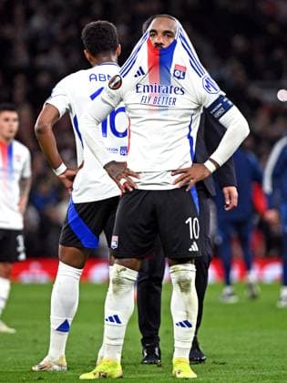 Match Europa League Manchester United, ManU - OL PHOTOPQR LE PROGRES Stéphane GUIOCHON - Manchester 17 04 2025 - Match Europa League Manchester United - OL -En Angleterre à Manchester 1 4 de finale retour de l Europa League saison 2024-2025 Manchester United - OL ici déception de Alexandre Lacazette et Paulo Fonseca l OL est eliminé Manchester France  Copyright: xPHOTOPQR LExPROGRES MAXPPPxStéphanexGUIOCHONx 20250418LPL9828 20250418LPL9828