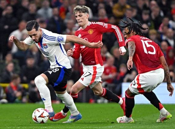 Match Europa League Manchester United, ManU - OL PHOTOPQR LE PROGRES Stéphane GUIOCHON - Manchester 17 04 2025 - Match Europa League Manchester United - OL -En Angleterre à Manchester 1 4 de finale retour de l Europa League saison 2024-2025 Manchester United - OL ici Rayan Cherki Manchester France  Copyright: xPHOTOPQR LExPROGRES MAXPPPxStéphanexGUIOCHONx 20250418LPL9836 20250418LPL9836