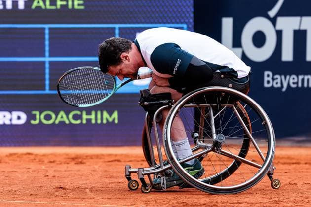 BMW Open Munich ATP 500 18 04 2025 Allianz Para Trophy Joachim Gerard Belgium frustrated in match against Alfie Hewett Great Britain BMW Open by Bitpanda Munich ATP 500 Day 7, Munich, MTTC Iphitos on 18 04 2025 Copyright: xBEAUTIFULxSPORTS Wunderlx