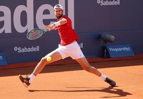 Barcelona Open Banc Sabadell 2025 - Day Five Karen Khachanov plays against Alejandro Davidovich Fokina during the quarterfinals (Day Five) of the Barcelona Open Banc Sabadell, 72nd Conde de Godo Trophy, at the Real Club Tennis Barcelona 1899, in Barcelona, Spain, on April 18, 2025. Barcelona Spain  Copyright: xUrbanandsportx originalFilename:urbanandsport-khachano250418_npvar.jpg