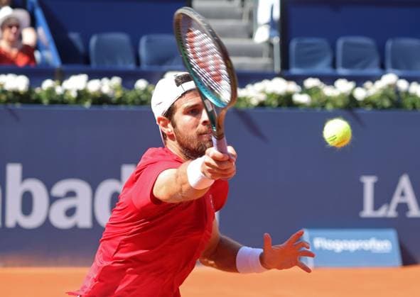 Barcelona Open Banc Sabadell 2025 - Day Five Karen Khachanov plays against Alejandro Davidovich Fokina during the quarterfinals (Day Five) of the Barcelona Open Banc Sabadell, 72nd Conde de Godo Trophy, at the Real Club Tennis Barcelona 1899, in Barcelona, Spain, on April 18, 2025. Barcelona Spain  Copyright: xUrbanandsportx originalFilename:urbanandsport-khachano250418_npQ3W.jpg