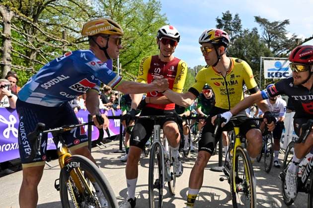 Brabantse Pijl 2025 cycling race OVERIJSE, BELGIUM - APRIL 18 : Evenepoel Remco (BEL) of Soudal - Quick Step, Teuns Dylan (BEL) of Cofidis, Van Aert Wout (BEL) of Team Visma - Lease a Bike, Trentin Matteo (ITA) of Tudor Pro Cycling Team pictured during the 65th edition of the Brabantse Pijl, an UCI individual Road cycling, Rad, Radsport, Strasse race with start in Beersel and finish in Overijse after 162,6 km, organized by Flanders Classics on April 18, 2025 in Overijse, Belgium, 18 04 2025 Overijse Belgium  Copyright: xJanxDexMeuleneirx