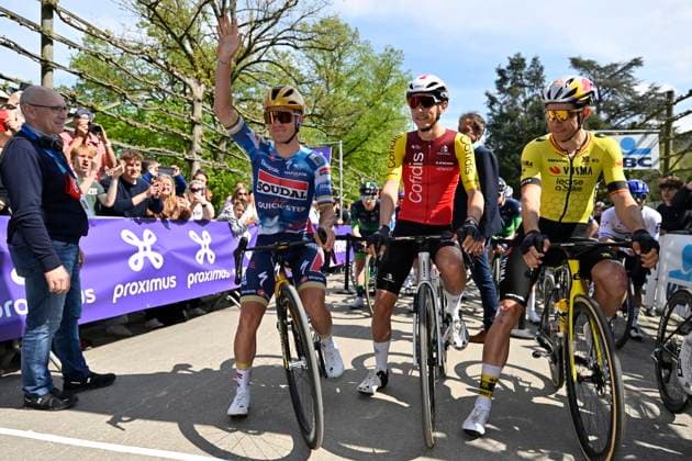 Brabantse Pijl 2025 cycling race OVERIJSE, BELGIUM - APRIL 18 : Evenepoel Remco (BEL) of Soudal - Quick Step, Teuns Dylan (BEL) of Cofidis, Van Aert Wout (BEL) of Team Visma - Lease a Bike pictured during the 65th edition of the Brabantse Pijl, an UCI individual Road cycling, Rad, Radsport, Strasse race with start in Beersel and finish in Overijse after 162,6 km, organized by Flanders Classics on April 18, 2025 in Overijse, Belgium, 18 04 2025 Overijse Belgium  Copyright: xJanxDexMeuleneirx