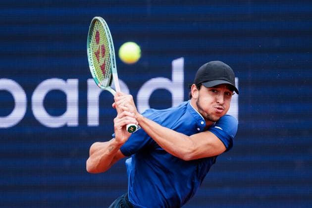 BMW Open Munich ATP 500 18 04 2025 Luciano Darderi Italy in match against Ben Shelton USA BMW Open by Bitpanda Munich ATP 500 Day 7, Munich, MTTC Iphitos on 18 04 2025 Copyright: xBEAUTIFULxSPORTS Wunderlx