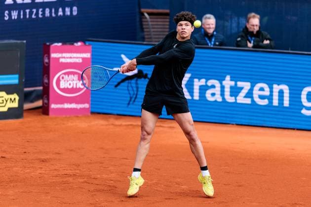 BMW Open Munich ATP 500 18 04 2025 Ben Shelton USA in match against Luciano Darderi Italy BMW Open by Bitpanda Munich ATP 500 Day 7, Munich, MTTC Iphitos on 18 04 2025 Copyright: xBEAUTIFULxSPORTS Wunderlx