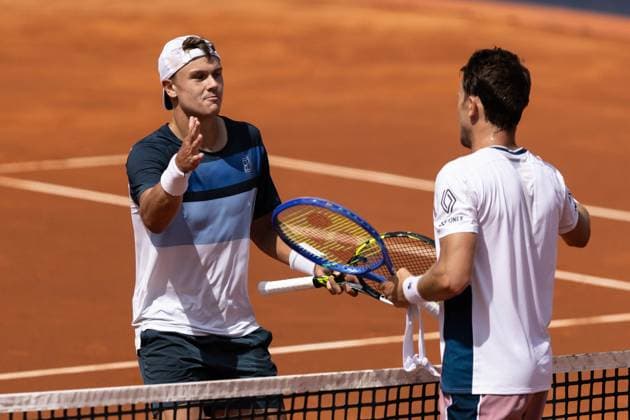 April 18, 2025, Barcelona, Barcelona, Spain: Casper Ruud of Norway and Holger Rune of Denmark at the end of quarterfinals on Barcelona Open Banc Sabadell Trofeo Conde de Godo on April 18, 2025 in Barcelona, Spain. Barcelona Spain - ZUMAs316 20250418_znp_s316_017 Copyright: xMartixSeguraxRamonedax