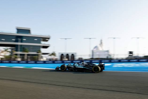 F1 - SAUDI ARABIAN GRAND PRIX 2025 63 RUSSELL George (gbr), Mercedes AMG F1 Team W16, action during the Formula 1 STC Saudi Arabian Grand Prix 2025, 5th round of the 2025 FIA Formula One World Championship, WM, Weltmeisterschaft from April 18 to 20, 2025 on the Jeddah Corniche Circuit, in Jeddah, Saudi Arabia - JeddahSaudi Arabia  Copyright: xDPPIx