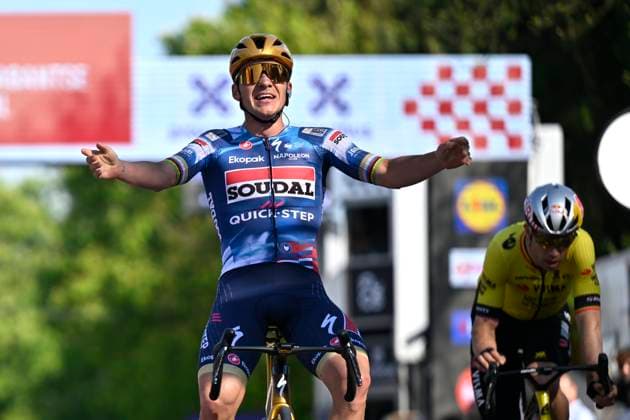 Brabantse Pijl 2025 cycling race OVERIJSE, BELGIUM - APRIL 18 : Evenepoel Remco (BEL) of Soudal - Quick Step wins and Van Aert Wout (BEL) of Team Visma - Lease a Bike during the Men Elite UCI 1.Pro 65th Flanders Classics Brabantse Pijl cycling race with start in Beersel and finish in Overijse (175,4 km) on April 18, 2025 in Overijse, Belgium, 18 04 2025 ( Motordriver Kenny Verfaillie & Overijse Belgium  Copyright: xJanxDexMeuleneirx