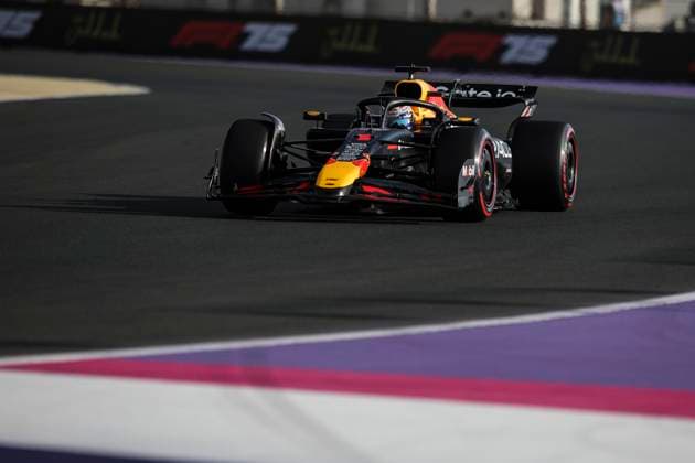 F1 - SAUDI ARABIAN GRAND PRIX 2025 01 VERSTAPPEN Max (nld), Red Bull Racing RB21, action during the Formula 1 STC Saudi Arabian Grand Prix 2025, 5th round of the 2025 FIA Formula One World Championship, WM, Weltmeisterschaft from April 18 to 20, 2025 on the Jeddah Corniche Circuit, in Jeddah, Saudi Arabia - JeddahSaudi Arabia  Copyright: xXavixBonillax