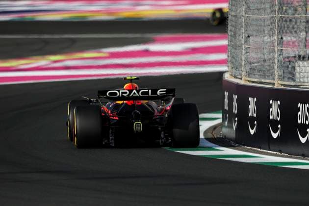 F1 - SAUDI ARABIAN GRAND PRIX 2025 22 TSUNODA Yuki (jap), Red Bull Racing RB21, action during the Formula 1 STC Saudi Arabian Grand Prix 2025, 5th round of the 2025 FIA Formula One World Championship, WM, Weltmeisterschaft from April 18 to 20, 2025 on the Jeddah Corniche Circuit, in Jeddah, Saudi Arabia - JeddahSaudi Arabia  Copyright: xXavixBonillax