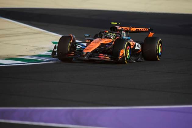 F1 - SAUDI ARABIAN GRAND PRIX 2025 04 NORRIS Lando (gbr), McLaren F1 Team MCL39, action during the Formula 1 STC Saudi Arabian Grand Prix 2025, 5th round of the 2025 FIA Formula One World Championship, WM, Weltmeisterschaft from April 18 to 20, 2025 on the Jeddah Corniche Circuit, in Jeddah, Saudi Arabia - JeddahSaudi Arabia  Copyright: xXavixBonillax