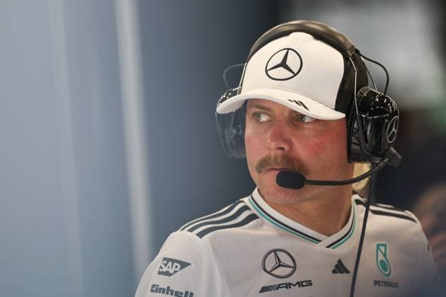 F1 Grand Prix Of Saudi Arabia: Practice Valtteri Bottas of Finland and the Mercedes-AMG PETRONAS F1 Team looks on in the garage during practice ahead of the F1 Grand Prix of Saudi Arabia at Jeddah Corniche Circuit in Jeddah, Saudi Arabia, on April 18, 2025. Jeddah Mecca Saudi Arabia  Copyright: xPaddockerx originalFilename:paddocker-f1grandp250418_npiEb.jpg
