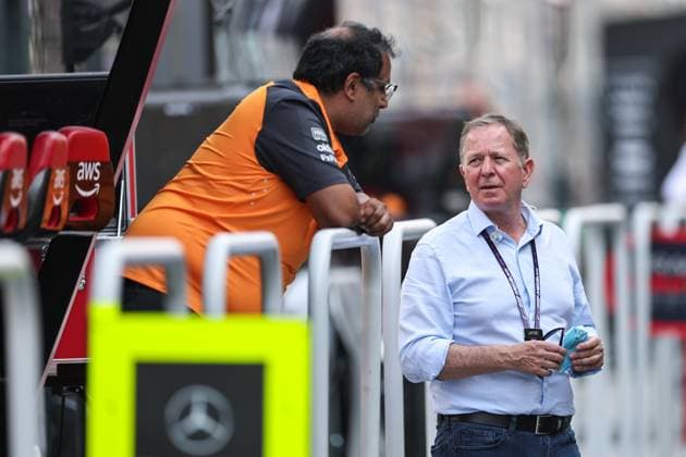 F1 Grand Prix Of Saudi Arabia: Practice In Jeddah, Saudi Arabia, on April 18, 2025, Martin Brundle talks with Randy Singh, Strategy and Sporting Director of McLaren, in the pit lane during practice ahead of the F1 Grand Prix of Saudi Arabia at Jeddah Corniche Circuit. Jeddah Mecca Saudi Arabia  Copyright: xPaddockerx originalFilename:paddocker-f1grandp250418_npmhX.jpg
