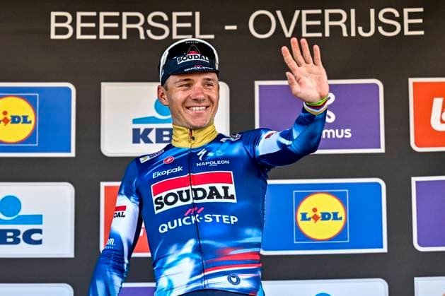 Brabantse Pijl 2025 cycling race OVERIJSE, BELGIUM - APRIL 18 : Van Aert Wout (BEL) of Team Visma - Lease a Bike, Evenepoel Remco (BEL) of Soudal - Quick Step and Morgado António (POR) of UAE Team Emirates - XRG during the Men Elite UCI 1.Pro 65th Flanders Classics Brabantse Pijl cycling race with start in Beersel and finish in Overijse (175,4 km) on April 18, 2025 in Overijse, Belgium, 18 04 2025 ( Motordriver Kenny Verfaillie & Overijse Belgium  Copyright: xJanxDexMeuleneirx