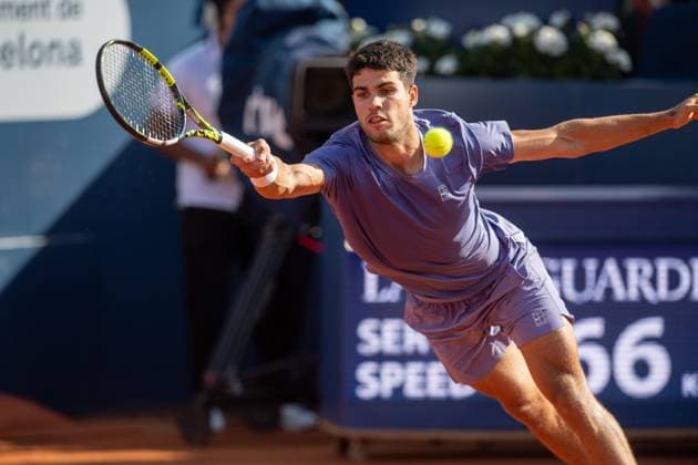 72 Barcelona Open Banc de Sabadell. Conde de Godo Trophy. Real Club de Tenis Barcelona. April 18,2025 72 Barcelona Open Banc de Sabadell. Conde de Godo Trophy. Real Club de Tenis Barcelona. April 18,2025 Carlos Alcaraz during the quarterfinal match match between Carlos Alcaraz and Alex de Minaur of the ATP, Tennis Herren Barcelona Open Banc de Sabadell tennis tournament Trofeo Conde de Godo played at the Real Club de Tenis Barcelona. April 18, 2025. Barcelona ESP Copyright: xS.xRosx