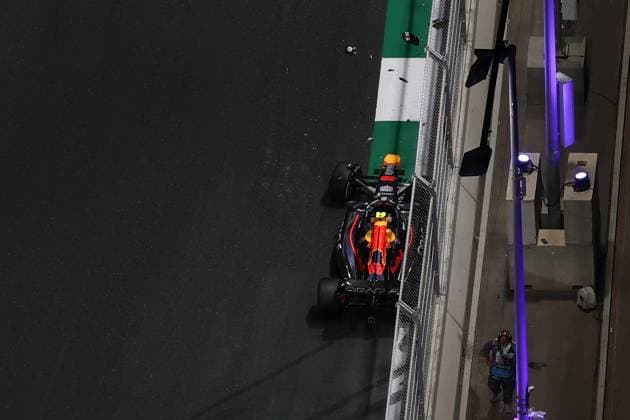 Sport Bilder des Tages F1 Saudi Arabian Grand Prix 2025 Practice 2 Red Bull Racing car of Yuki Tsunoda during second practice ahead of the Formula 1 Saudi Arabian Grand Prix at Jeddah Corniche Circuit in Jeddah, Saudi Arabia on April 18, 2025. Jeddah Saudi Arabia  Copyright: xJakubxPorzyckix originalFilename:porzycki-f1saudia250418_npEYI.jpg