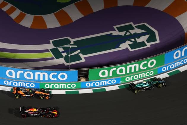 F1 Saudi Arabian Grand Prix 2025 Practice 2 Fernando Alonso of Aston Martin Aramco, Max Verstappen of Red Bull Racing and Lando Norris of McLaren during second practice ahead of the Formula 1 Saudi Arabian Grand Prix at Jeddah Corniche Circuit in Jeddah, Saudi Arabia on April 18, 2025. Jeddah Saudi Arabia  Copyright: xJakubxPorzyckix originalFilename:porzycki-f1saudia250418_npKE0.jpg