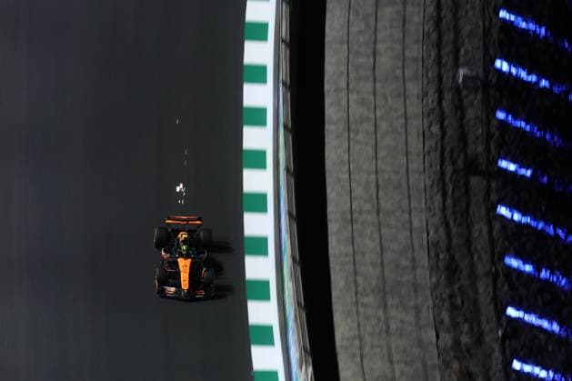 F1 Saudi Arabian Grand Prix 2025 Practice 2 Lando Norris of McLaren during second practice ahead of the Formula 1 Saudi Arabian Grand Prix at Jeddah Corniche Circuit in Jeddah, Saudi Arabia on April 18, 2025. Jeddah Saudi Arabia  Copyright: xJakubxPorzyckix originalFilename:porzycki-f1saudia250418_npTNa.jpg