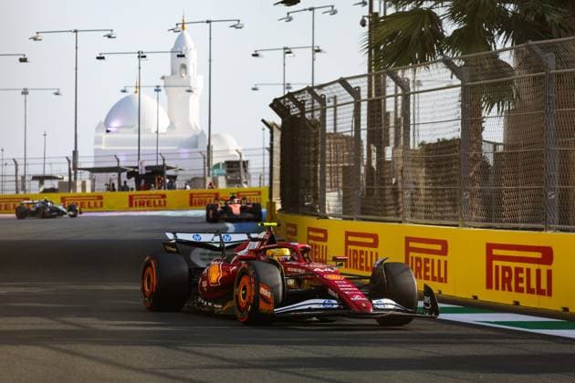 F1 - SAUDI ARABIAN GRAND PRIX 2025 44 HAMILTON Lewis (gbr), Scuderia Ferrari SF-25, action during the Formula 1 STC Saudi Arabian Grand Prix 2025, 5th round of the 2025 FIA Formula One World Championship, WM, Weltmeisterschaft from April 18 to 20, 2025 on the Jeddah Corniche Circuit, in Jeddah, Saudi Arabia - JeddahSaudi Arabia  Copyright: xFLORENTxGOODENx