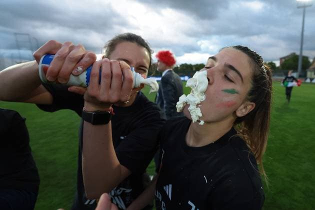 Biella, Italy, 18th April 2025. Sofia Cantore of Juventus celebrates the club™s sixth league title following the Juventus Women vs AC Milan Women Serie A Femminile match at Stadio Vittorio Pozzo, Biella. Picture credit should read: Jonathan Moscrop Sportimage EDITORIAL USE ONLY. No use with unauthorised audio, video, data, fixture lists, club league logos or live services. Online in-match use limited to 120 images, no video emulation. No use in betting, games or single club league player publications. SPI_053_JM_JUVE_MILAN_FEMM_ SPI-3835-0053