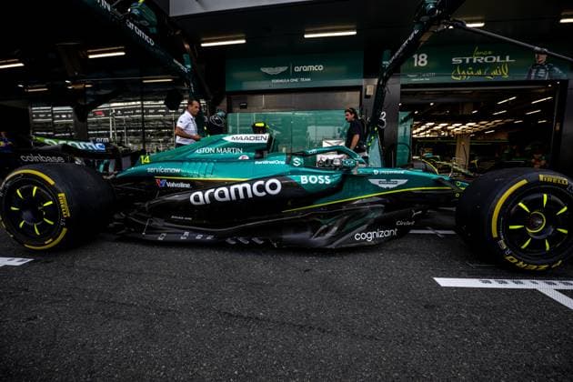 JEDDAH CORNICHE CIRCUIT, SAUDI ARABIA - APRIL 18: Fernando Alonso, Aston Martin F1 AMR25 from Spain during the Saudi Arabian Grand Prix at Jeddah Corniche Circuit on Friday April 18, 2025 in Jeddah, Saudi Arabia (Photo by Michael Potts BSR Agency)