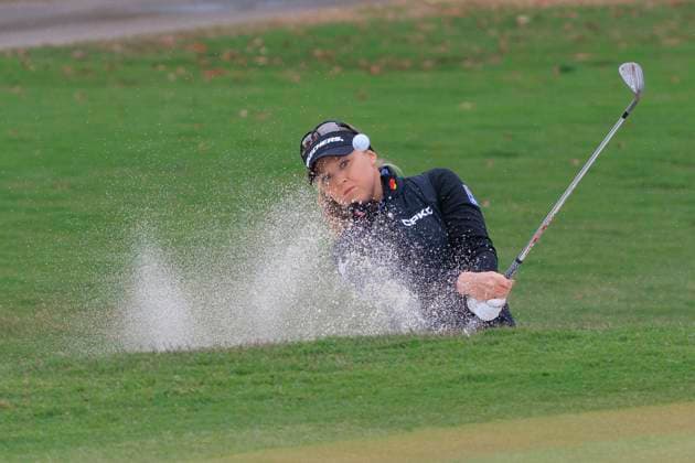 April 18, 2025, Tarzana, California, USA: Brooke Henderson hits from the bunker during round two of the JM Eagle LA Championship presented by Plastpro Friday April 18, 2025 at El Caballero Country Club in Tarzana, California. JAVIER ROJAS PI Tarzana USA - ZUMAp124 20250418_zaa_p124_065 Copyright: xJavierxRojasx