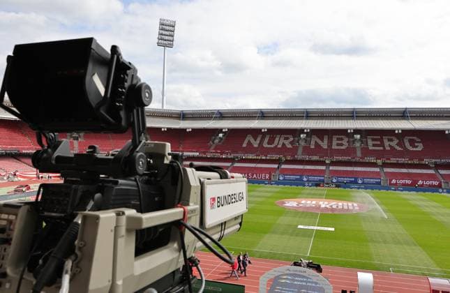 19 04 2024 Soccer Season 2024 2025 2 Soccer Bundesliga 30 Matchday 1 FC Nürnberg FCN Club SC Paderborn 07 SCP Sportfoto Zink DaMa xdaxmax DFL regulations prohibit any use of photographs as image sequences and or quasi video only for editorial use Symbolbild Symbolfoto Feature Impression Stadionbild Stadionpanorama Panorama TV Kamera