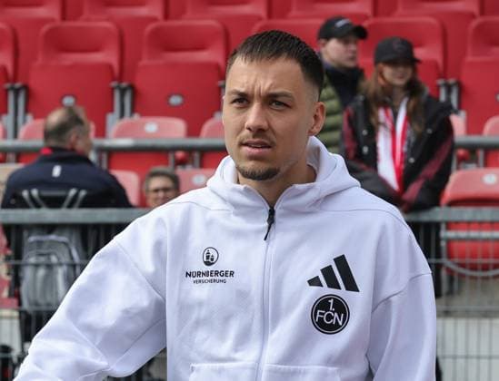 19 04 2024 Soccer Season 2024 2025 2 Soccer Bundesliga 30 Matchday 1 FC Nürnberg FCN Club SC Paderborn 07 SCP Sportfoto Zink DaMa xdaxmax DFL regulations prohibit any use of photographs as image sequences and or quasi video only for editorial use Julian Justvan 10, 1 FC Nürnberg FCN at Platzbesichtigung
