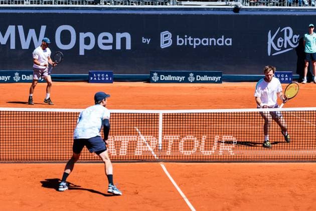 BMW Open Munich ATP 500 19 04 2025 Kevin Krawietz Germany and Tim Pütz Germany cheer in the doubles against Sander Gille Belgium and Jan Zielinski Poland , semi-finals BMW Open by Bitpanda Munich ATP 500 Day 8, Munich, MTTC Iphitos on 19 04 2025 Copyright: xBEAUTIFULxSPORTS Wunderlx