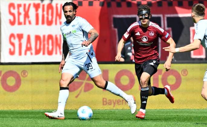 19 04 2024 Soccer Season 2024 2025 2 Soccer Bundesliga 30 Matchday 1 FC Nürnberg FCN Club SC Paderborn 07 SCP Sportfoto Zink xwoxzix DFL regulations prohibit any use of photographs as image sequences and or quasi video only for editorial use Adriano Grimaldi 39, SC Paderborn Fabio Gruber 4, 1 FC Nürnberg FCN