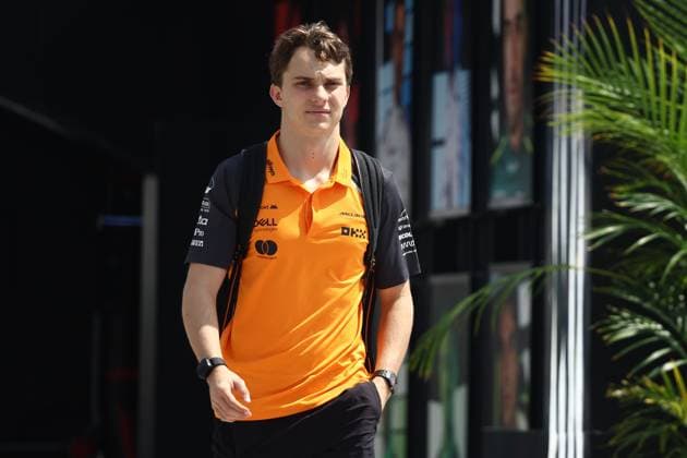 F1 Saudi Arabian Grand Prix 2025 Practice 3 Oscar Piastri of McLaren before third practice ahead of the Formula 1 Saudi Arabian Grand Prix at Jeddah Corniche Circuit in Jeddah, Saudi Arabia on April 19, 2025. Jeddah Saudi Arabia  Copyright: xJakubxPorzyckix originalFilename:porzycki-f1saudia250419_npxmu.jpg