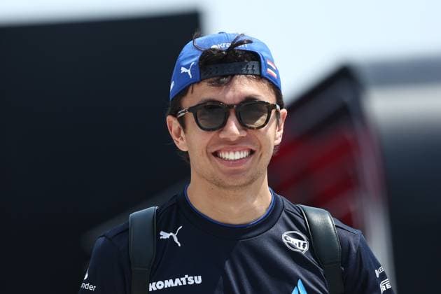 F1 Saudi Arabian Grand Prix 2025 Practice 3 Alexander Albon of Williams before third practice ahead of the Formula 1 Saudi Arabian Grand Prix at Jeddah Corniche Circuit in Jeddah, Saudi Arabia on April 19, 2025. Jeddah Saudi Arabia  Copyright: xJakubxPorzyckix originalFilename:porzycki-f1saudia250419_npylk.jpg