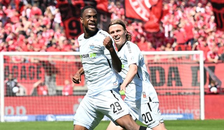 19 04 2024 Soccer Season 2024 2025 2 Soccer Bundesliga 30 Matchday 1 FC Nürnberg FCN Club SC Paderborn 07 SCP Sportfoto Zink xwoxzix DFL regulations prohibit any use of photographs as image sequences and or quasi video only for editorial use Torjubel Jubel nach Treffer Tor Torschuß zum 1 2 durch Ilyas Ansah 29, SC Paderborn 07 Ilyas Ansah 29, SC Paderborn 07 Felix Götze 20, SC Paderborn 07