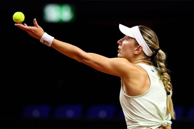 in the picture Ekaterina Alexandrova Ekaterina Alexandrova vs Jessica Pegula USA GER, Porsche Tennis Grand Prix GP Stuttgart 2025, WTA500, 19 04 2025 GER, Porsche Tennis Grand Prix GP Stuttgart 2025, WTA500, 19 04 2025 Stuttgart Copyright: xEibner-Pressefoto RogerxBuerkex EP
