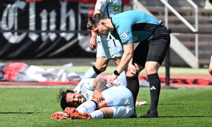 19 04 2024 Soccer Season 2024 2025 2 Soccer Bundesliga 30 Matchday 1 FC Nürnberg FCN Club SC Paderborn 07 SCP Sportfoto Zink xwoxzix DFL regulations prohibit any use of photographs as image sequences and or quasi video only for editorial use Adriano Grimaldi 39, SC Paderborn battered on the ground Felix Prigan Referee