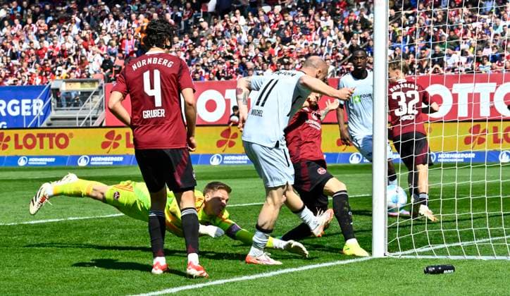 19 04 2024 Soccer Season 2024 2025 2 Soccer Bundesliga 30 Matchday 1 FC Nürnberg FCN Club SC Paderborn 07 SCP Sportfoto Zink xwoxzix DFL regulations prohibit any use of photographs as image sequences and or quasi video only for editorial use Sven Michel 11, SC Paderborn 07 scored Goal Goal shot to 1 3 against Jan Reichert 1, 1 FC Nürnberg FCN Tim Drexler 5, 1 FC Nürnberg FCN