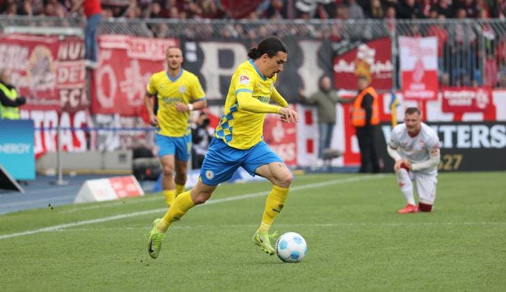 Eintracht BS vs 1 FC Kaiserslautern Braunschweig, 19 04 2025, Football, Season 24 25, 2 Bundesliga, Matchday 30, Eintracht Braunschweig vs 1 FC Kaiserslautern, Picture shows Rayan Philippe BTSV, 9 Braunschweig